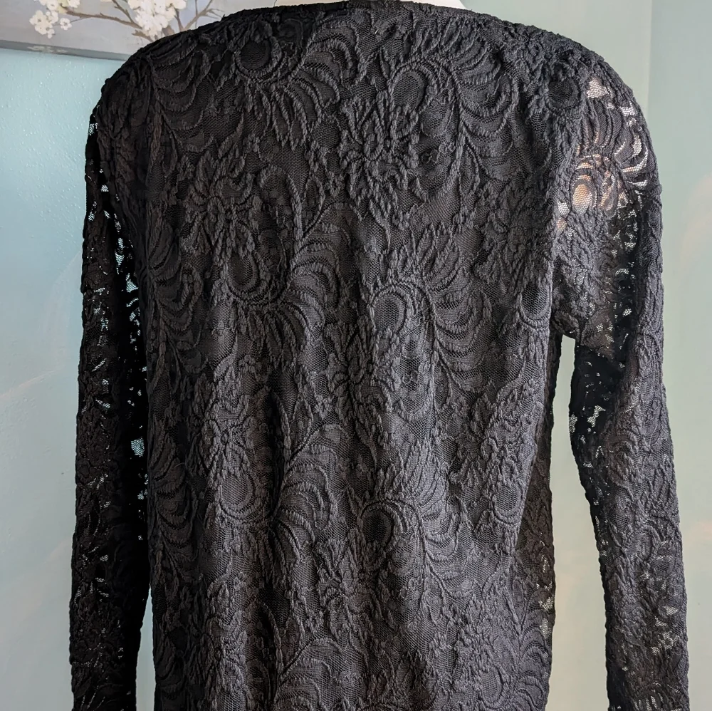 Torrid Top - Picture 4 of 11